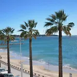Le Bay Side Plein Coeur De Juan Les Pins En Bord De Mer, Pour Familles Ou Petits Groupes
